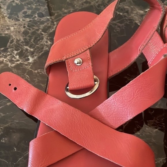 Forever 21 Red Vegan Leather Criss Cross Strappy Sandals - Picture 5 of 10